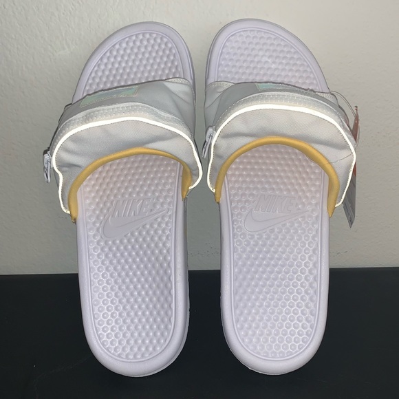 nike benassi slides jdi fanny pack